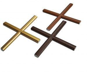 Darstellung dreier folierter Sprossenkreuze